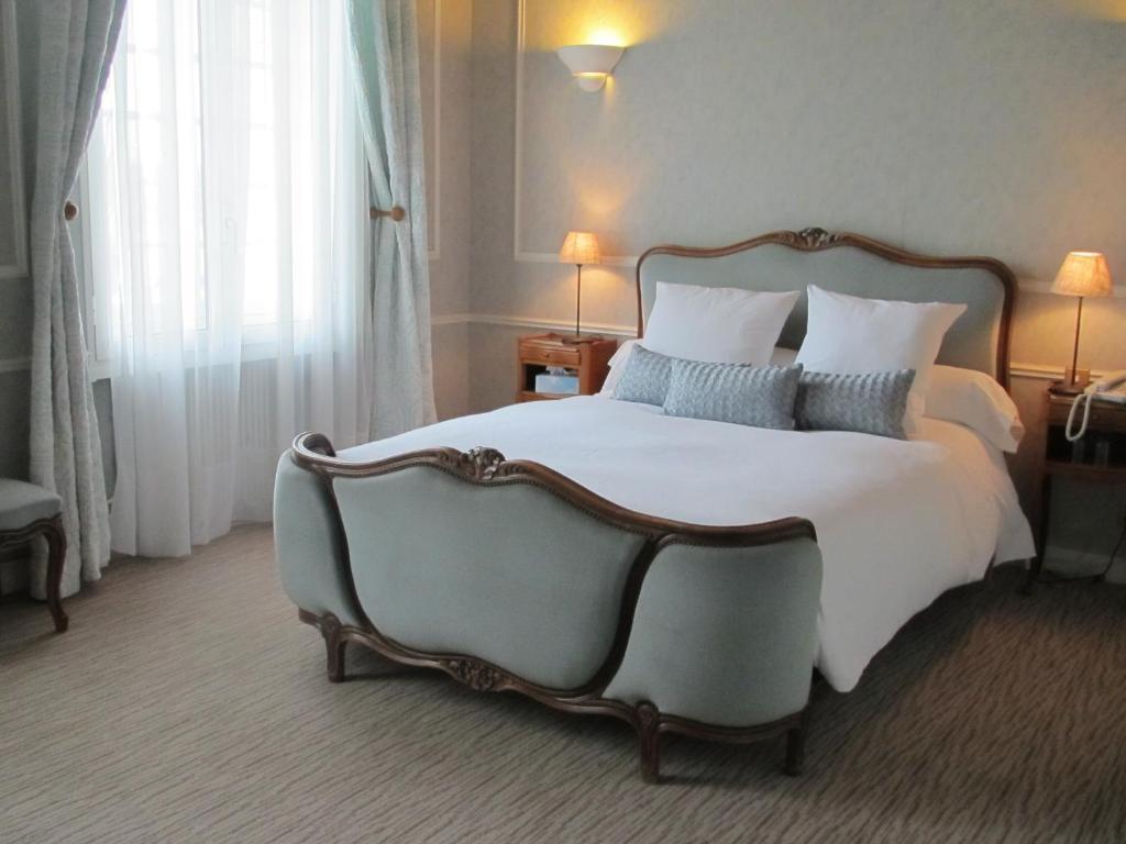 Chateau Beau Jardin Hotell Gaillan-en-Médoc Rum bild